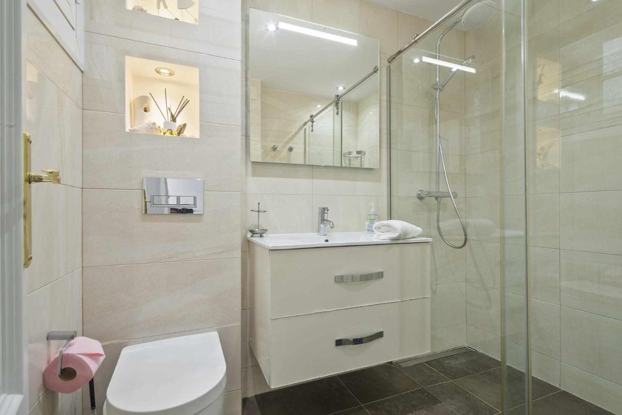Apartment Marti Barcellona Esterno foto